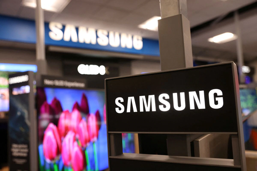 Lợi nhuận của Samsung sụt giảm trong lịch sử do giá chip giảm - Ảnh 1.