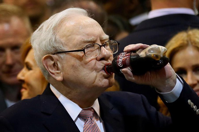 Cách kiếm 1.000 USD mỗi tháng từ cổ phiếu yêu thích của Warren Buffett - Ảnh 1.