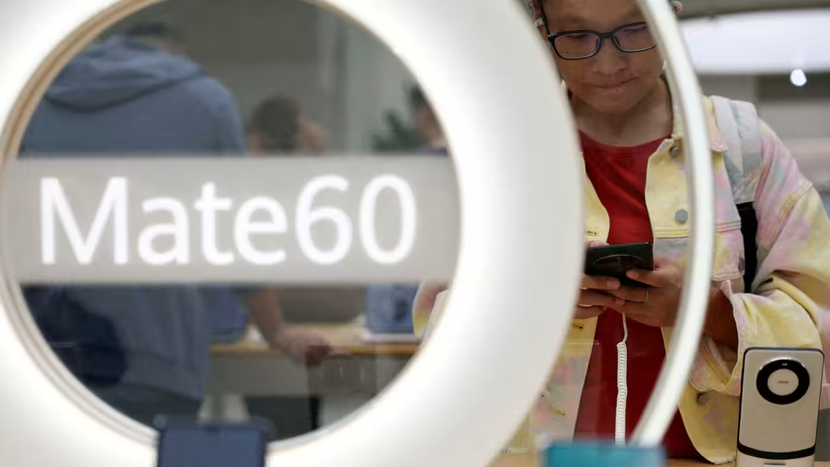 Huawei sử dụng 47% linh kiện Trung Quốc trong điện thoại Mate 60 Pro- Ảnh 1.
