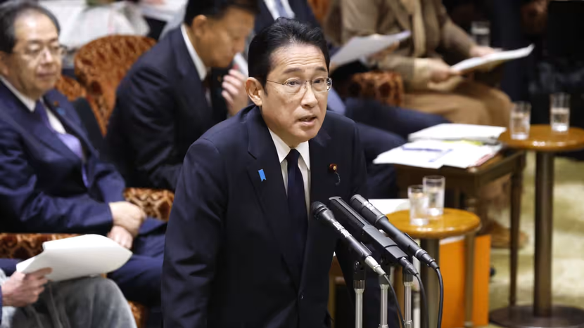 Chính phủ Nhật Bản duyệt gói kích thích kinh tế trị giá hơn 110 tỷ USD - Ảnh 1.