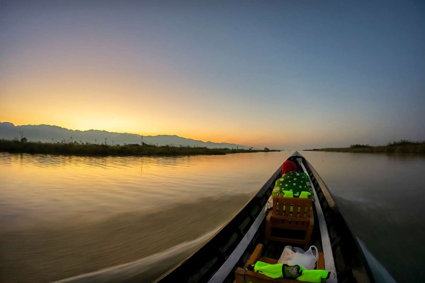 Hồ Inle nổi tiếng của Myanmar bị 'nghẹt thở'- Ảnh 1.