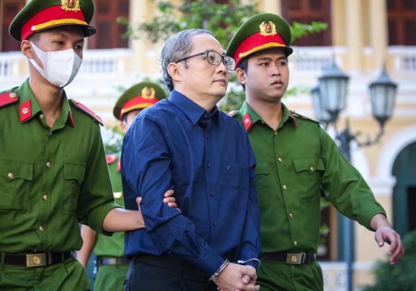 Cựu Giám đốc BV Thủ Đức Nguyễn Minh Quân nhận tội tham ô hơn 103 tỷ đồng- Ảnh 1.