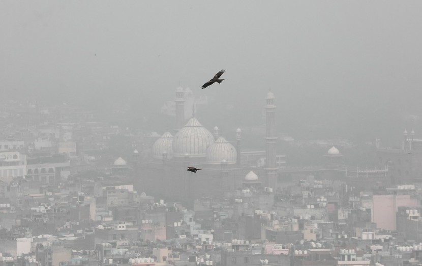 Quay cuồng vì không khí độc hại, thủ đô Ấn Độ đóng cửa trường học kéo dài - Ảnh 4.