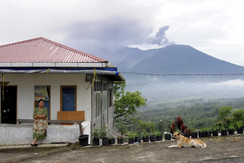Núi lửa Marapi phun trào ở Indonesia, tìm thấy thi thể 11 nhà leo núi- Ảnh 4.