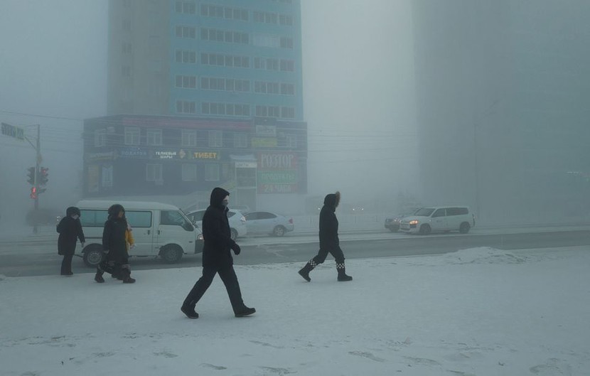 Siberia đóng băng ở nhiệt độ dưới -58 độ C- Ảnh 1.