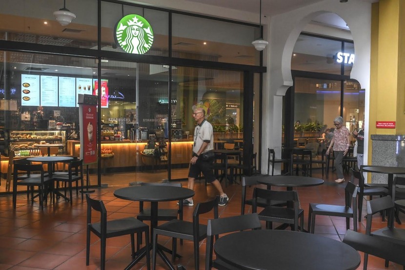 Lý do ngân hàng Malaysia khuyên nhà đầu tư bán cổ phiếu Starbucks?- Ảnh 2.