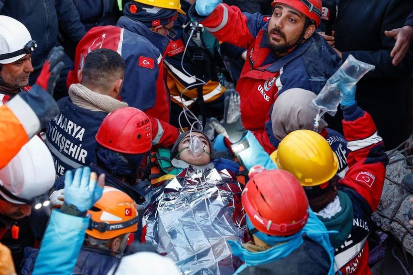 Hy vọng tìm thấy người sống sót trong trận động đất ở Thổ Nhĩ Kỳ và Syria đang cạn dần - Ảnh 5.