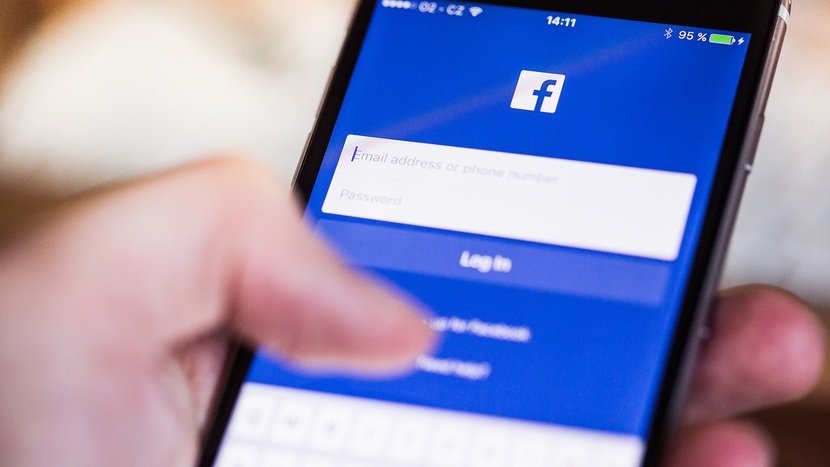 Meta bán dấu tích xanh xác thực tài khoản trên Facebook và Instagram - Ảnh 1.
