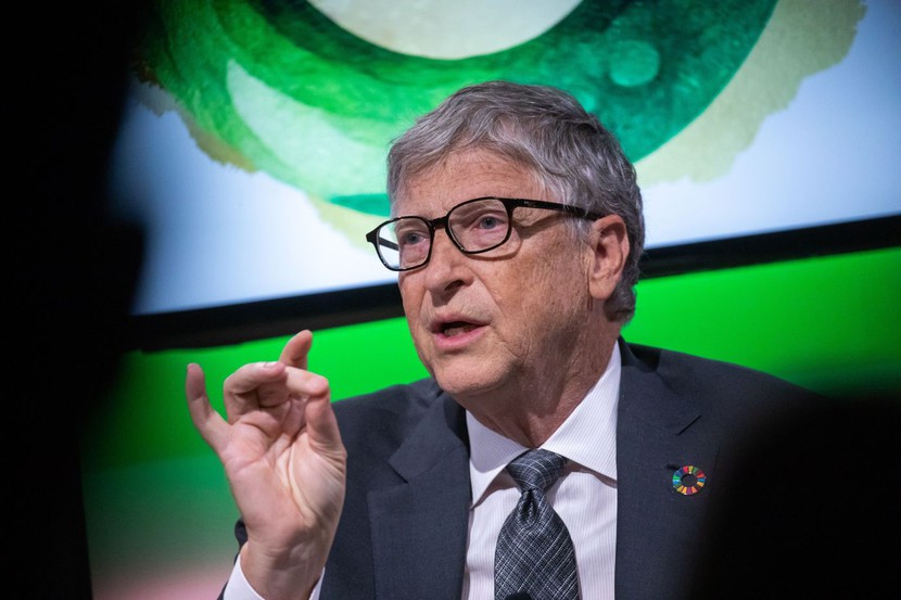 Tỷ phú Bill Gates chi 902 triệu USD mua cổ phần của Heineken - Ảnh 1.