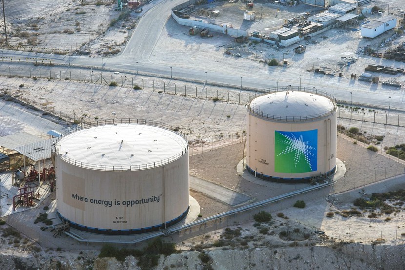 Gã khổng lồ dầu mỏ Saudi Aramco ghi nhận khoản lãi lịch sử 161 tỷ USD trong năm 2022 - Ảnh 1.