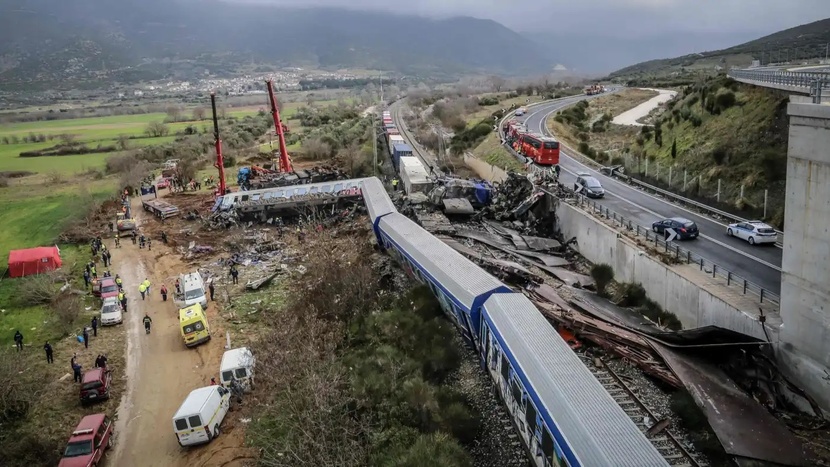 Điều gì đã dẫn đến vụ tai nạn tàu hỏa chết người nhất châu Âu trong một thập kỷ - Ảnh 1.
