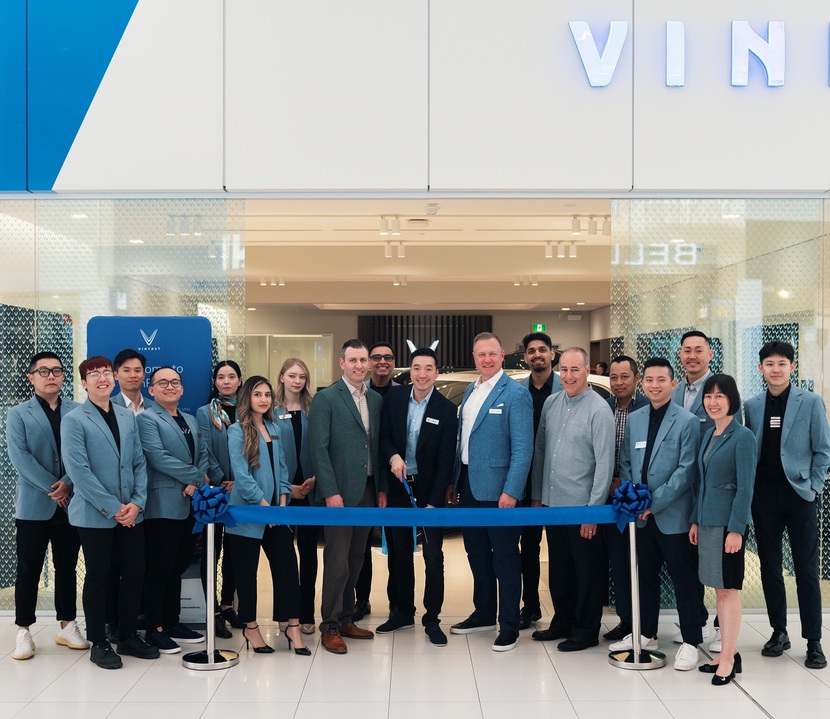 VinFast khai trương cửa hàng đầu tiên tại Vancouver, Canada - Ảnh 1.