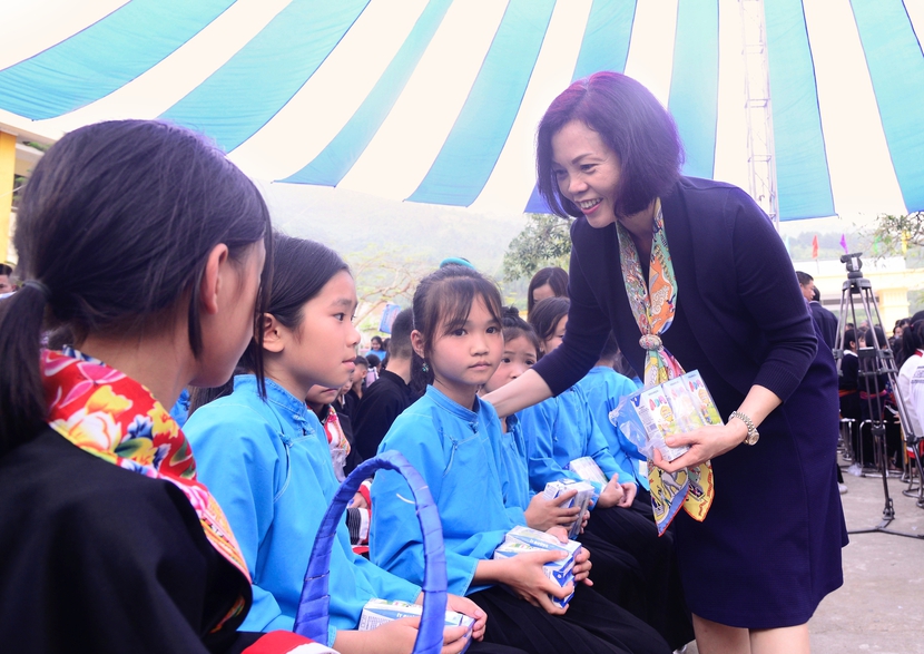 Vinamilk & Quỹ sữa Vươn cao Việt Nam khởi động hành trình năm thứ 16 tại Quảng Ninh - Ảnh 3.