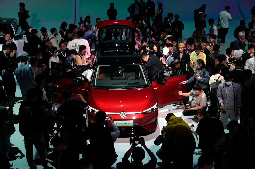 Tesla đối mặt với một con đường đầy chông gai ở Trung Quốc - Ảnh 3.
