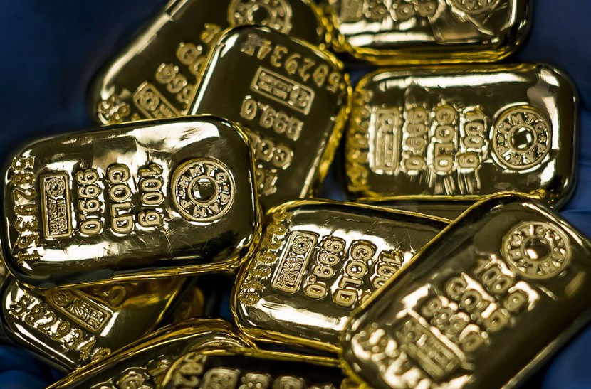 Giá vàng vượt ngưỡng 2.000 USD/ounce, cao nhất trong vòng 1 năm trở lại đây - Ảnh 1.