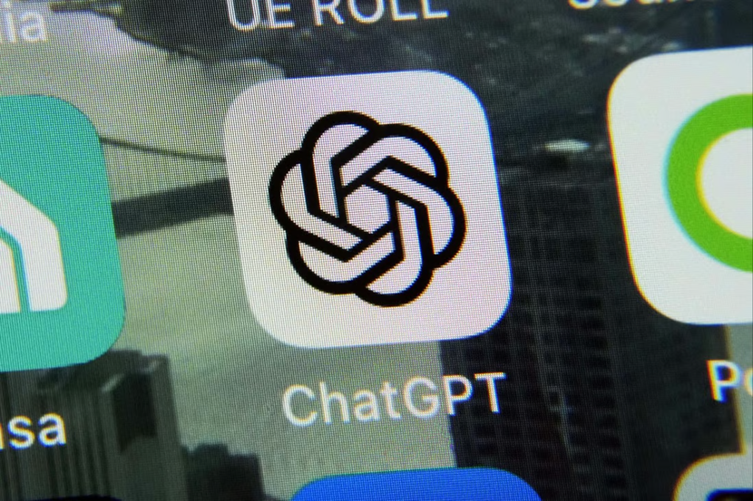 OpenAI phát hành ChatGPT miễn phí trên iPhone, sắp có phiên bản Android - Ảnh 1.
