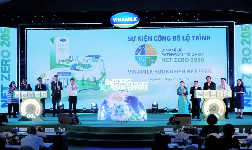 Vinamilk là Công ty sữa đầu tiên tại Việt Nam có nhà máy và trang trại đạt chứng nhận trung hòa carbon - Ảnh 1.
