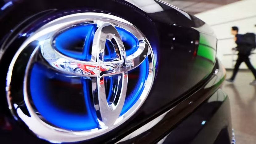 Toyota sẽ tung ra xe điện chạy pin thể rắn ngay sau năm 2027 - Ảnh 1.