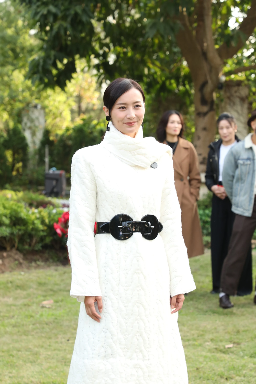7 sao châu Á sở hữu xu hướng 'sang trọng thầm lặng',  phong cách thời trang hot nhất 2023 - Ảnh 4.