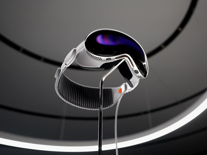 Thiết kế quá phức tạp, Apple buộc phải thu hẹp sản xuất kính Vision Pro - Ảnh 2.