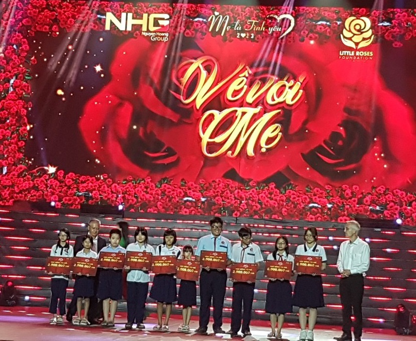 Quỹ Bong hông nho tổ chức đêm nhạc từ thiện 'Về với mẹ' - Ảnh 2.