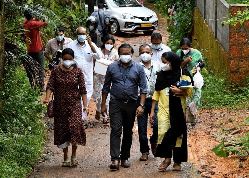 Ấn Độ yêu cầu 700 người xét nghiệm virus Nipah sau 2 ca tử vong - Ảnh 1.