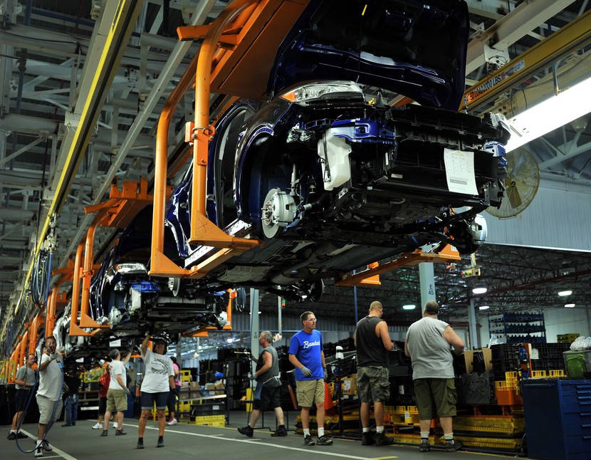 Mối thù giữa Ford và GM có thể định hình tương lai của xe điện ở Mỹ - Ảnh 2.