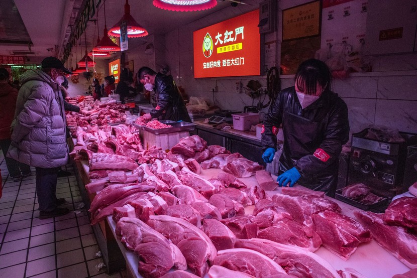 Trung Quốc: Nhu cầu thịt heo ảm đạm do tác động của nền kinh tế trì trệ - Ảnh 1.