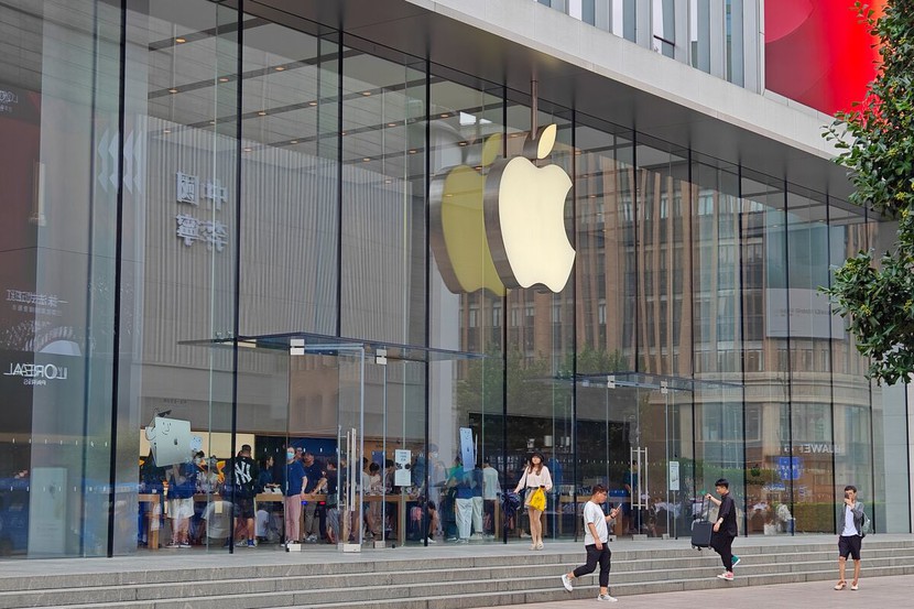 Apple khủng hoảng ở Trung Quốc trước khi ra mắt iPhone 15 - Ảnh 1.