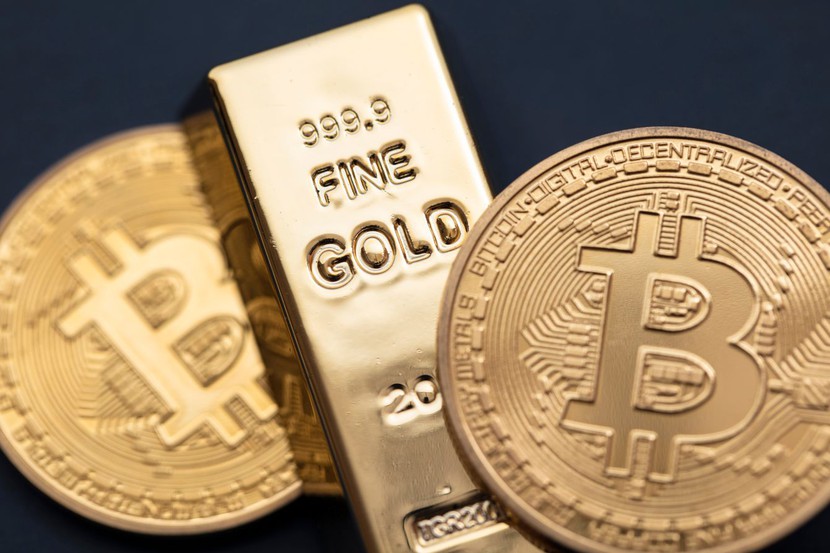 Vàng có thể phải đối mặt với sự cạnh tranh từ ETF Bitcoin- Ảnh 1.