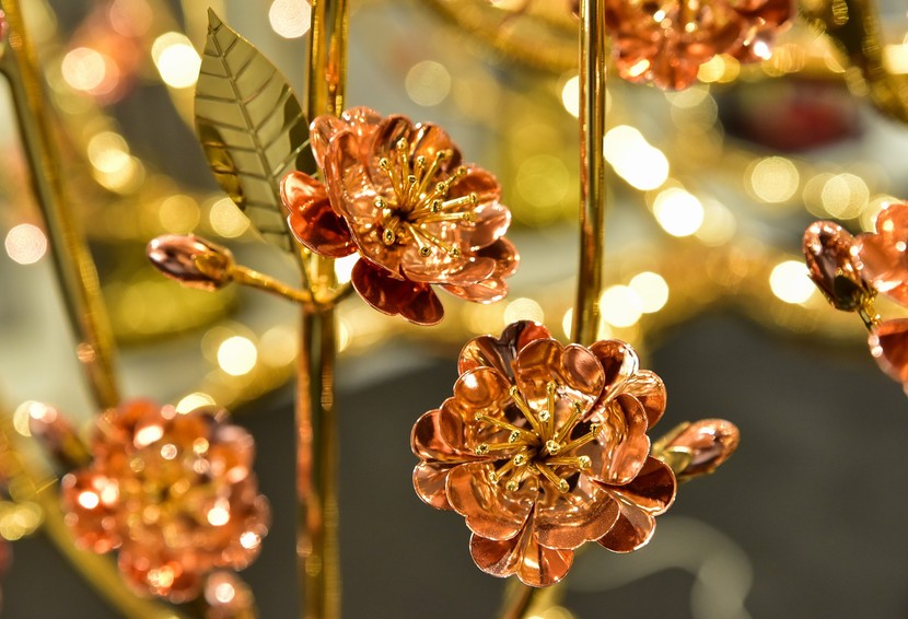 Chiêm ngưỡng cây bồ đề mạ vàng, nặng hơn 1 tấn trị giá 26 tỷ đồng ở TP.HCM- Ảnh 7.
