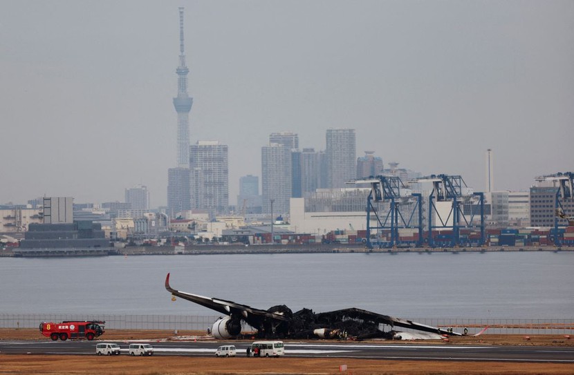 Japan Airlines thiệt hại hơn 100 triệu USD do tai nạn máy bay- Ảnh 2.