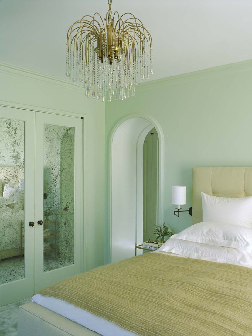 Phòng ngủ màu xanh lá Pastel nhẹ nhàng, dễ thương nhưng vẫn hiện đại- Ảnh 3.