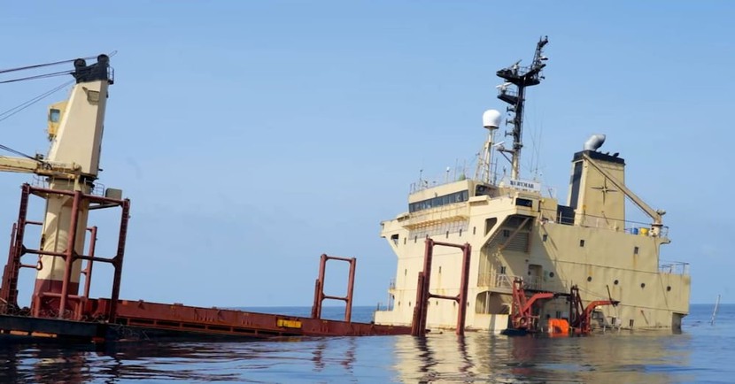Tàu chở hàng Rubymar chìm ở Biển Đỏ sau cuộc tấn công của Houthis- Ảnh 3.