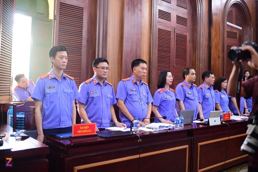 Toàn cảnh phiên tòa xét xử bà Trương Mỹ Lan và 85 đồng phạm- Ảnh 17.