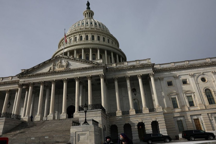 Thượng viện Mỹ thông qua dự luật chi tiêu, ngăn chặn chính phủ đóng cửa trong gang tấc- Ảnh 1.