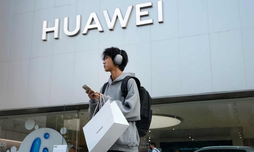 Bất chấp lệnh trừng phạt của Mỹ, Huawei hồi sinh mạnh mẽ trong năm 2023 - Ảnh 2.