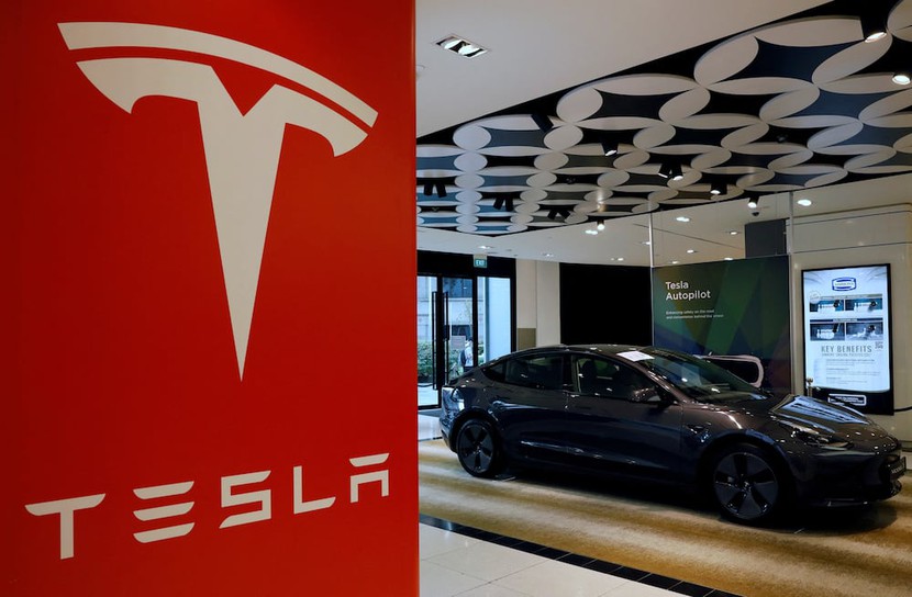 Tesla sa thải hơn 10% nhân viên trên toàn cầu do doanh số bán hàng giảm- Ảnh 1.