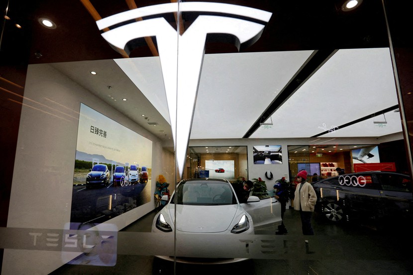 Elon Musk đến Bắc Kinh thảo luận về công nghệ tự lái của Tesla- Ảnh 2.