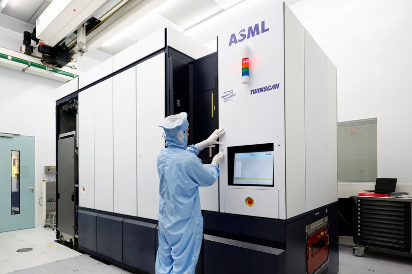 SMIC được xếp hạng là nhà sản xuất chip lớn thứ ba thế giới- Ảnh 4.