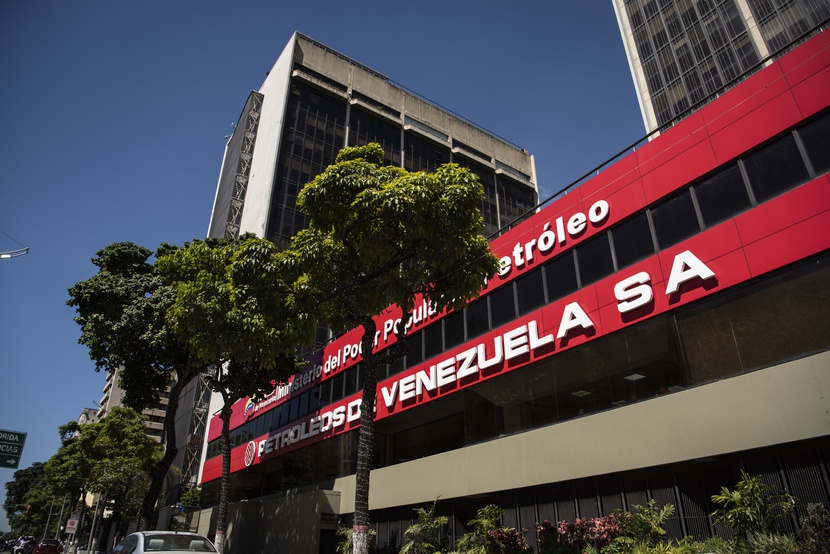 Mỹ mở cửa cho các công ty dầu mỏ lớn hoạt động ở Venezuela- Ảnh 1.