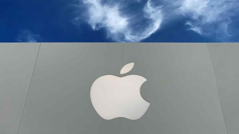 CEO Apple gọi Trung Quốc là 'thị trường cạnh tranh nhất thế giới' khi doanh số iPhone sụt giảm- Ảnh 1.