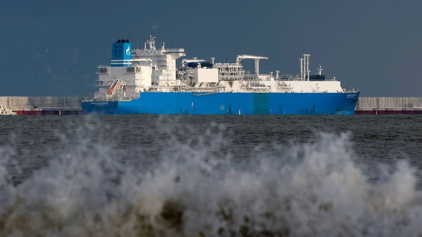 EU đề xuất lệnh trừng phạt đầu tiên đối với ngành LNG của Nga- Ảnh 2.