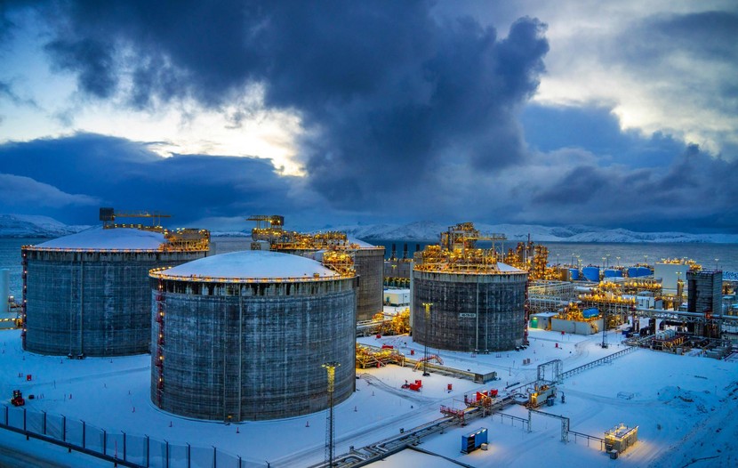 EU đề xuất lệnh trừng phạt đầu tiên đối với ngành LNG của Nga- Ảnh 1.