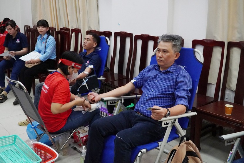 Hàng trăm lao động công ty Qui Phúc tham gia hiến máu nhân đạo- Ảnh 2.