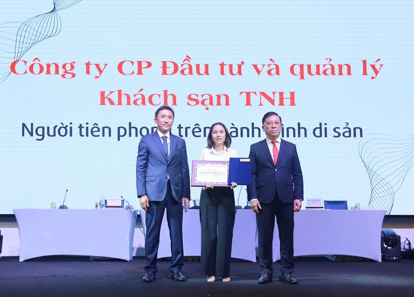 TNH Hotels & Resorts được khen tặng vì có nhiều đóng góp trên hành trình di sản- Ảnh 1.