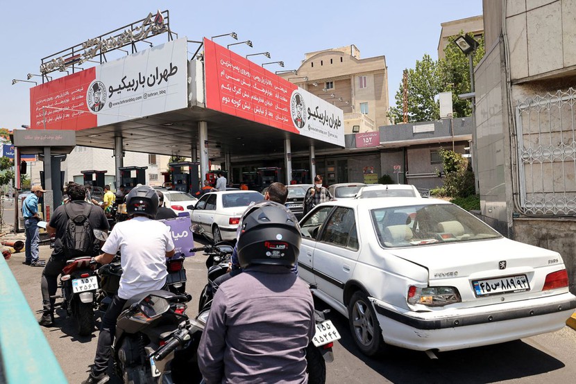 Iran tiến hành đợt tấn công trả đũa thứ ba trong đêm- Ảnh 2. Iran tiến hành đợt tấn công trả đũa thứ ba trong đêm- Ảnh 2.