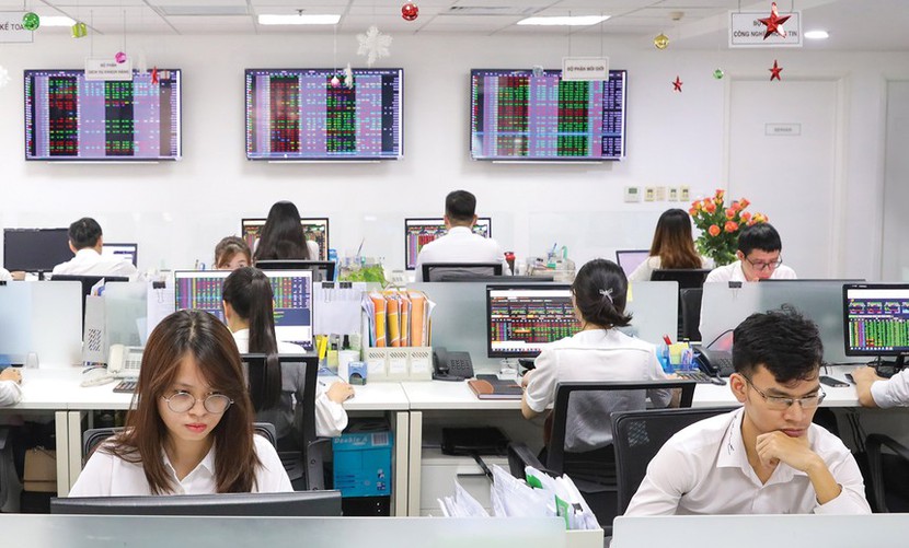 Nhiều việc phải làm sau nâng hạng- Ảnh 1.