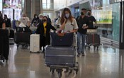 Các hãng hàng không 'rục rịch' mở lại các chuyến bay đến Hồng Kông