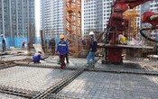 Chủ đầu tư, nhà thầu 'oằn lưng' với giá vật liệu